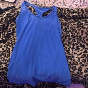 Lululemon tank in poolside